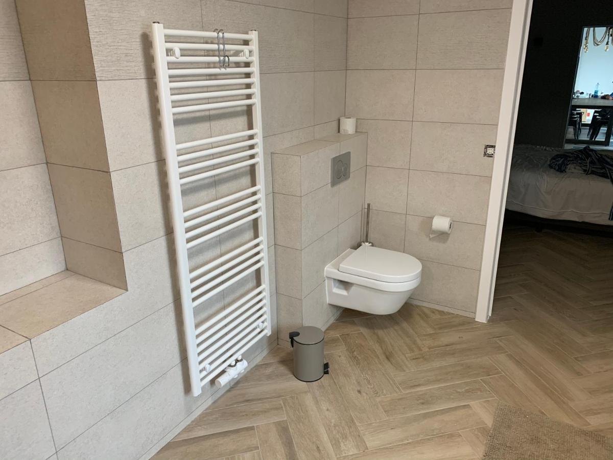 House Le Noyer Bed & Breakfast